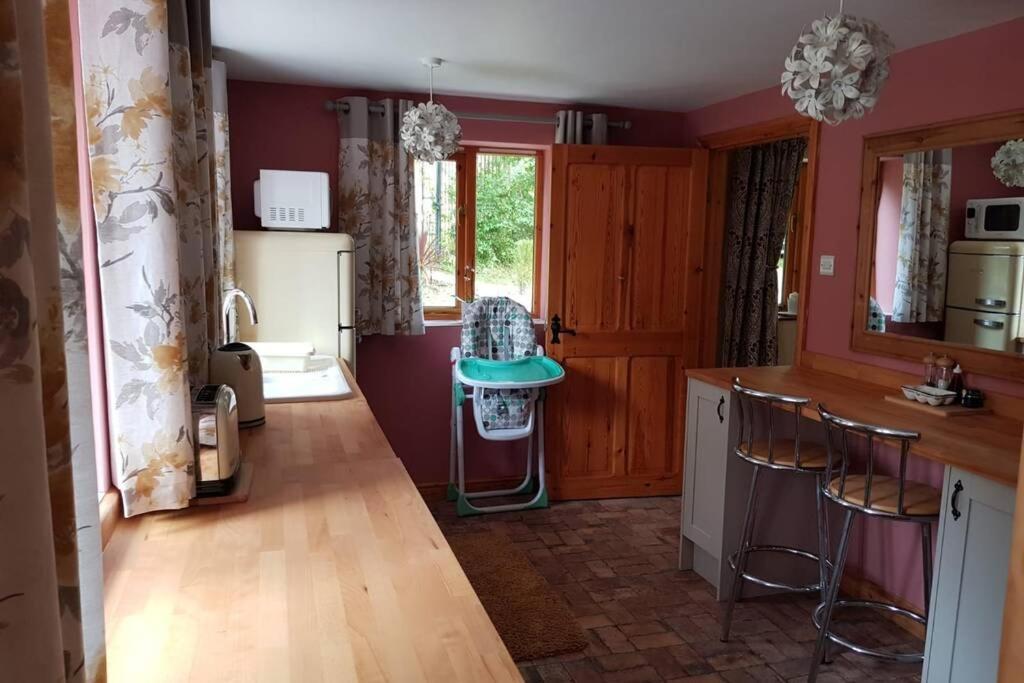 Rowan Cottages With Panoramic Views Of The Stiperstones And Walks On The Doorstep Shrewsbury Exteriér fotografie