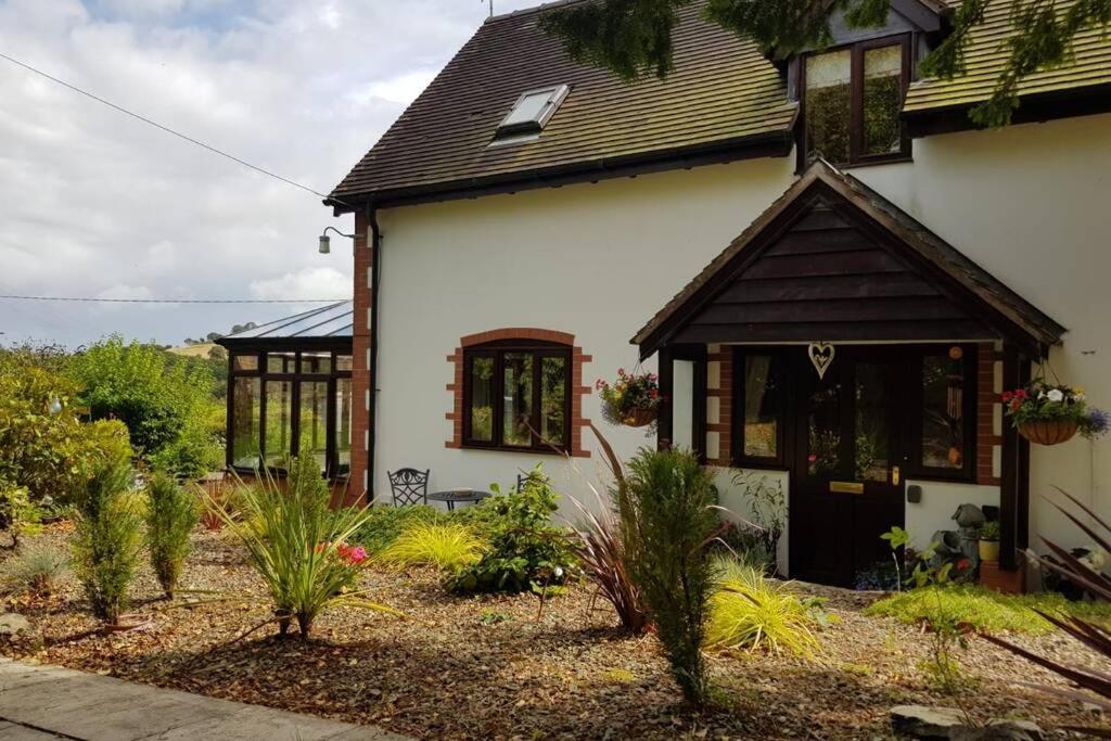 Rowan Cottages With Panoramic Views Of The Stiperstones And Walks On The Doorstep Shrewsbury Exteriér fotografie