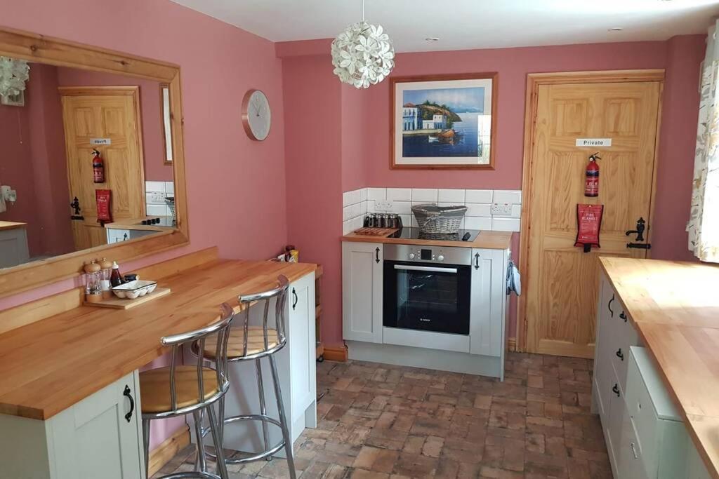 Rowan Cottages With Panoramic Views Of The Stiperstones And Walks On The Doorstep Shrewsbury Exteriér fotografie